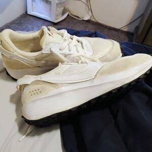 Nike Women's White and Cream Athletic Shoes